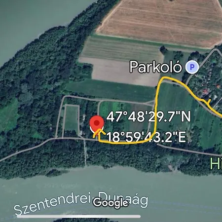Szigetcsúcs Lakókocsi-vissza A Természetbe A Duna Parton Kisoroszi